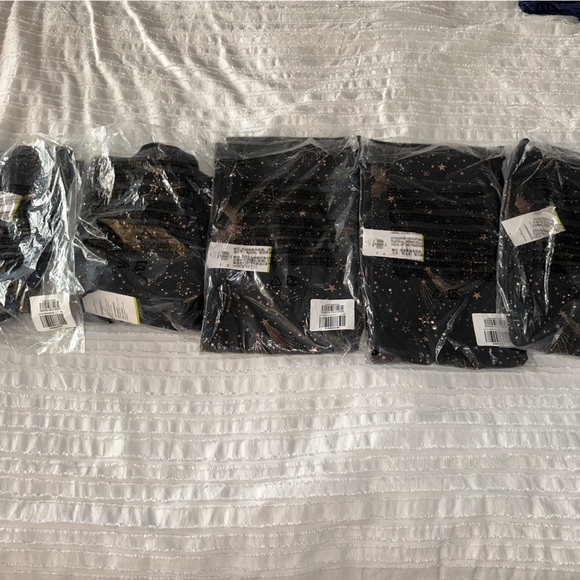 Old navy elevate maternity legging - Picture 7 of 8